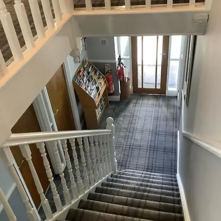 בית הארחה Beechwood House 4*